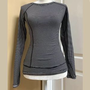 LULULEMON RUNNING TOP YOGA PULLOVER Striped Size S